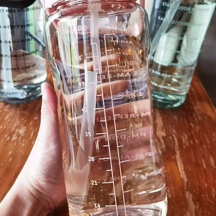 Botella de Agua de 2 L con Pajita, Asa y Marcadores Horarios para Deporte y Oficina