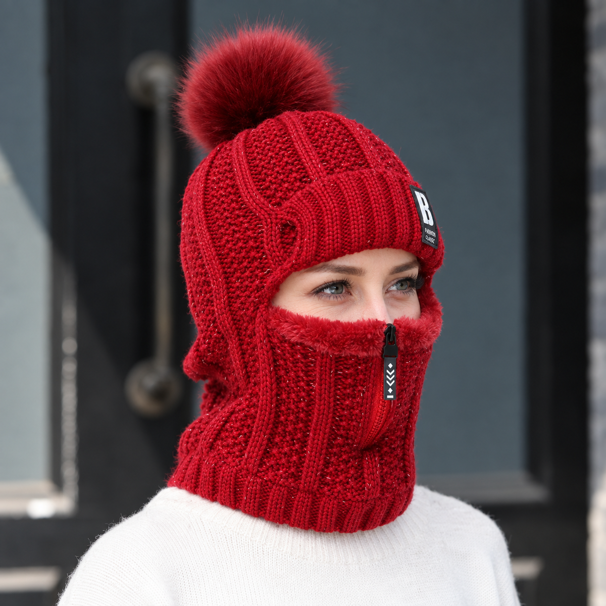 Gorro de punto para mujer con cuello integrado y pompón