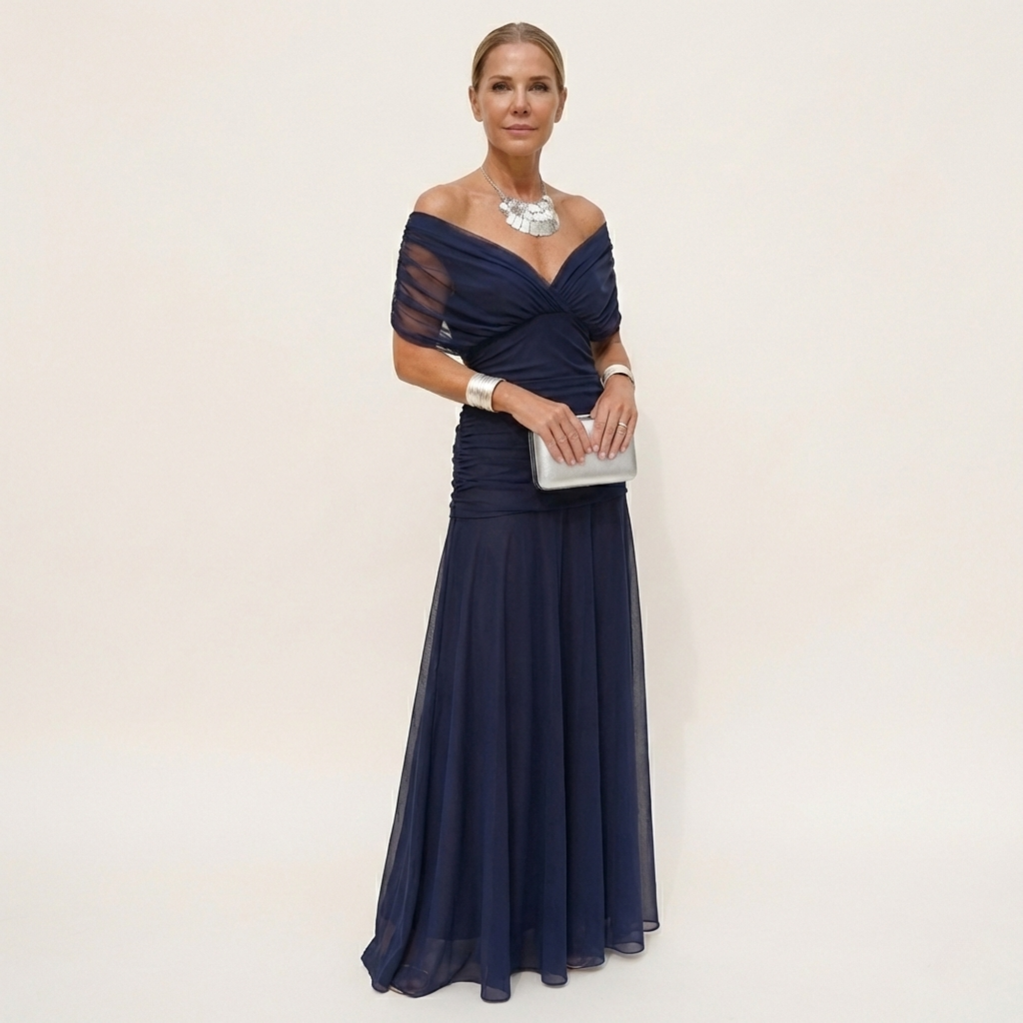 Vestido Largo para Mujer | Escote en V y Diseño Sofisticado