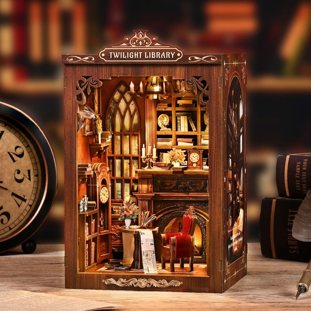 Maqueta Book Nook DIY Biblioteca al Anochecer de 194 piezas con luz LED