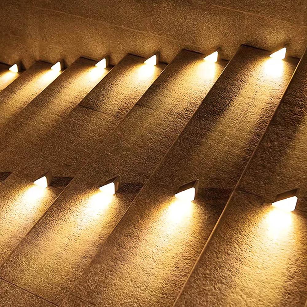 Set led-zonnelampen voor buitentrappen met IP67-bescherming