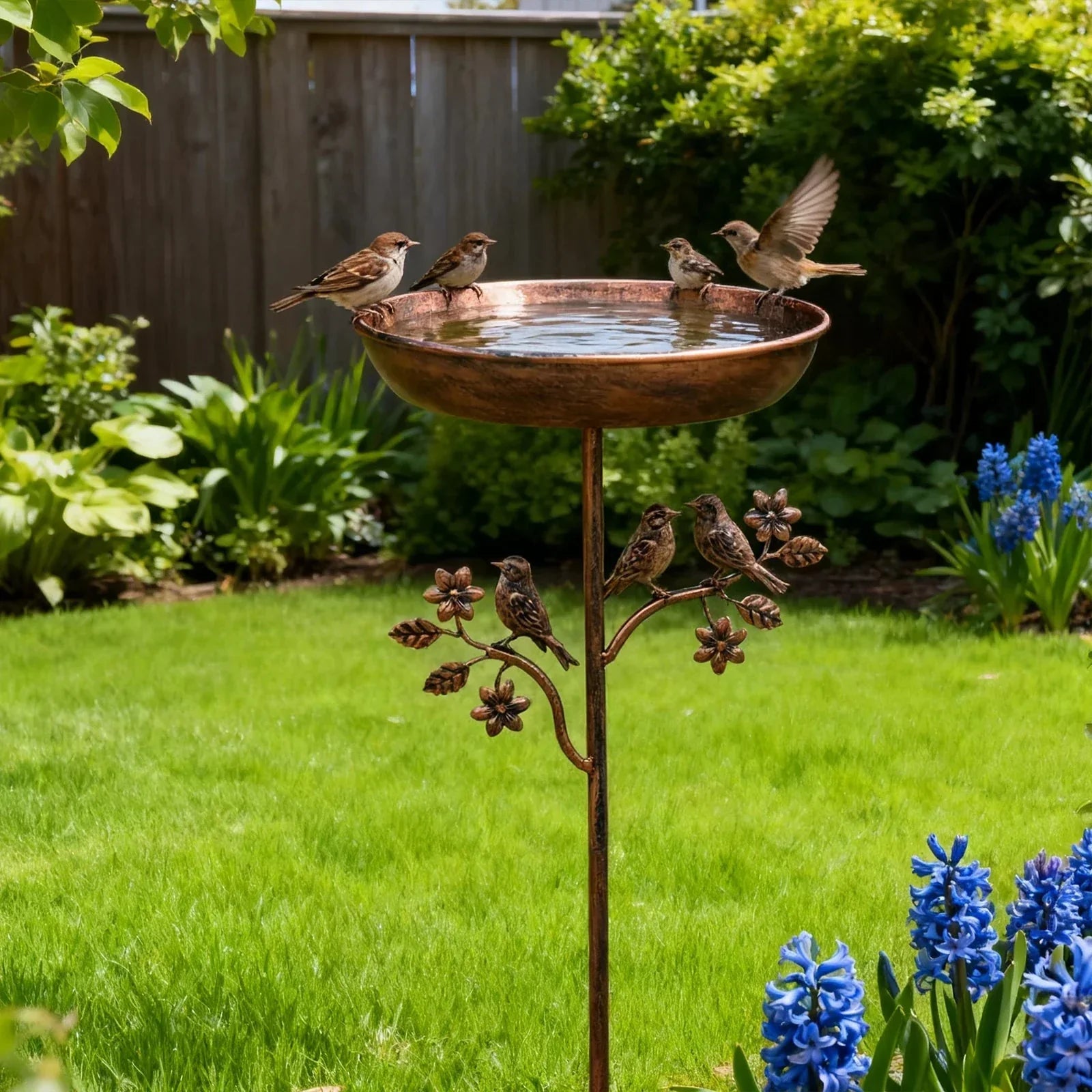 Bebedero decorativo para pájaros de jardín