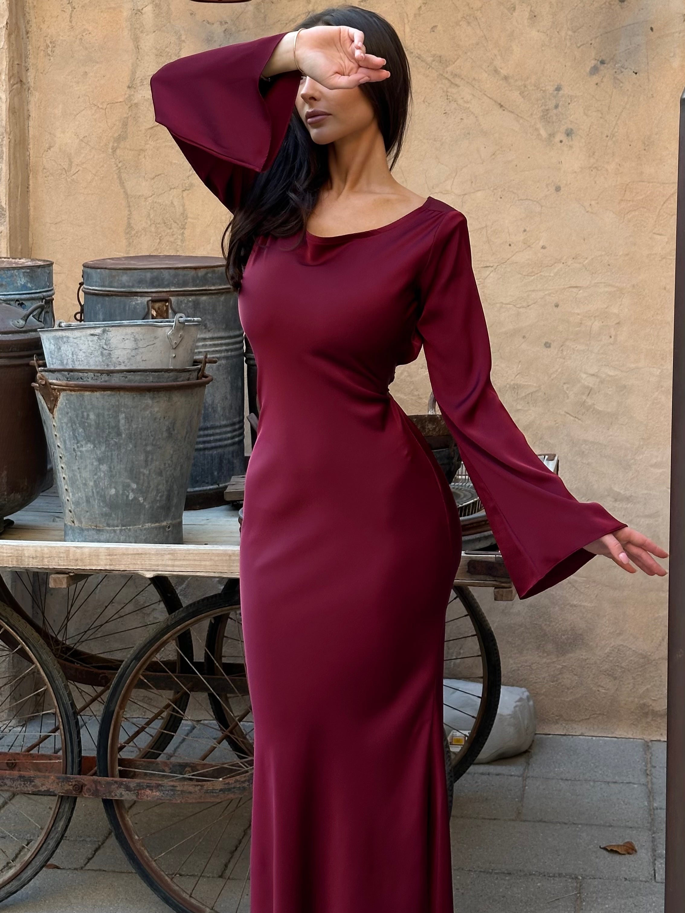 Vestido Maxi Volante de Manga Larga para Mujer | Elegancia Sin Esfuerzo
