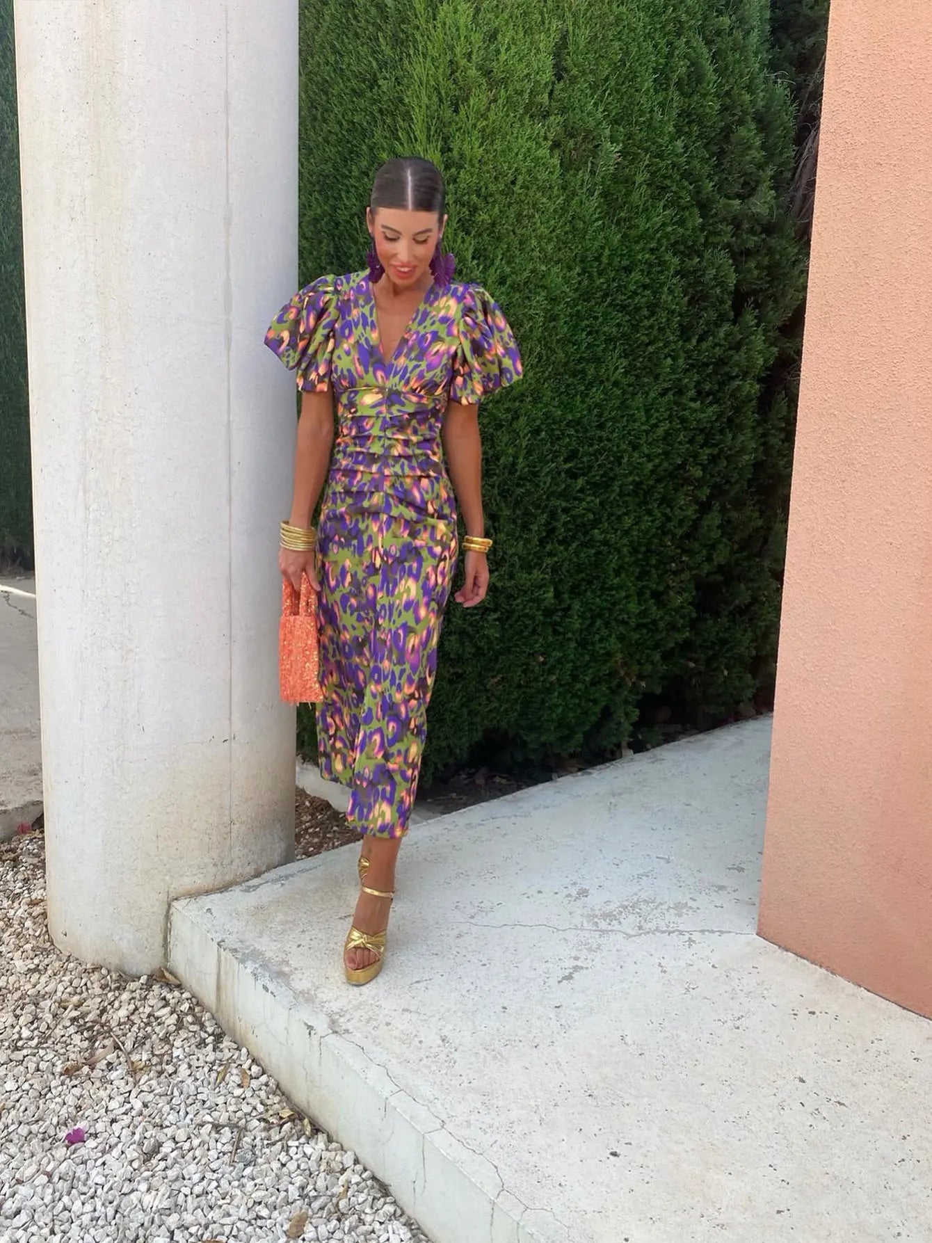 Vestido de Primavera para Mujer | Escote en V y Mangas Abullonadas