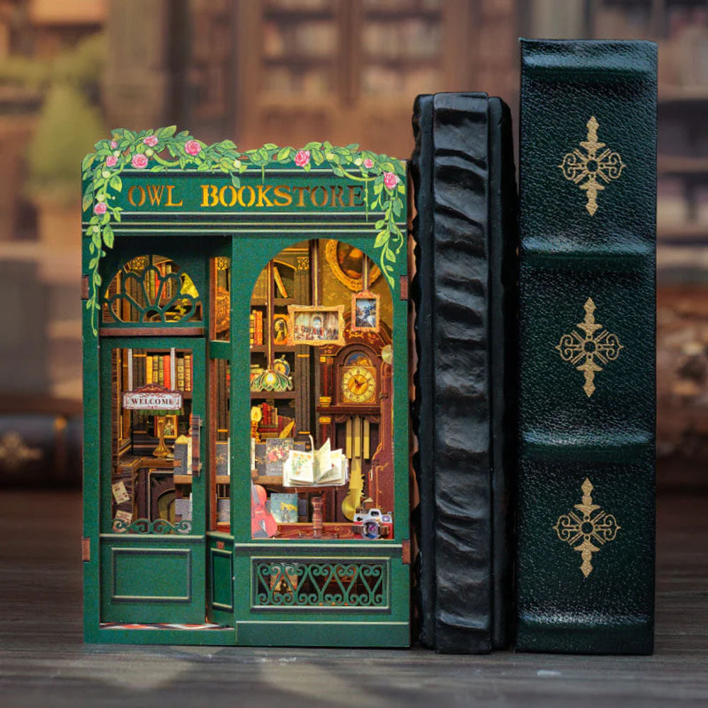 Maqueta Book Nook DIY Owl Bookstore de 88 piezas con luz LED