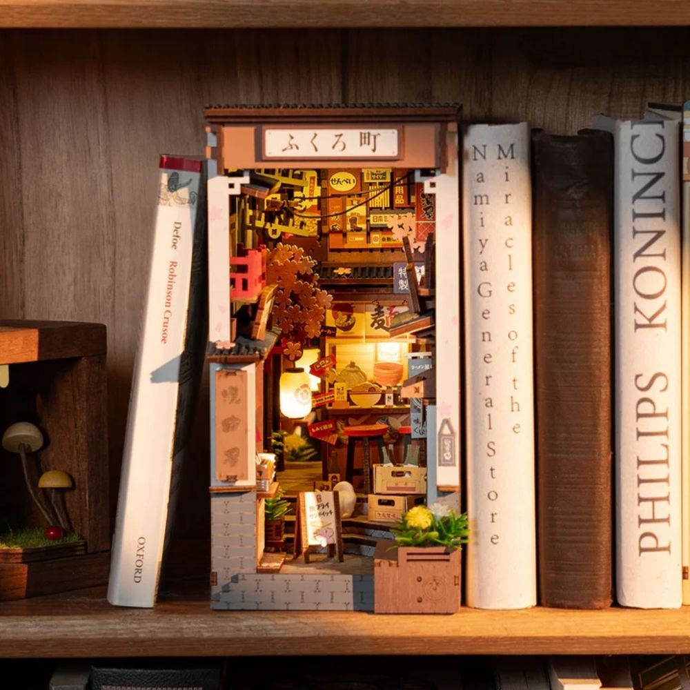 Maqueta Book Nook DIY Sakura Wine Alley de 249 piezas con luz LED