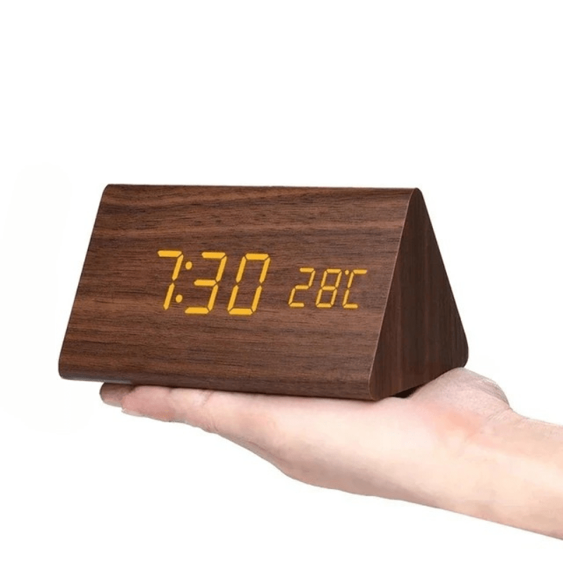 WoodSense Reloj de Madera LED – Controlado por Voz y Estiloso para Cualquier Espacio