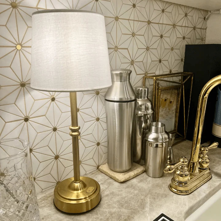Lámpara de Mesa LED con Pantalla de Tela Inalámbrica