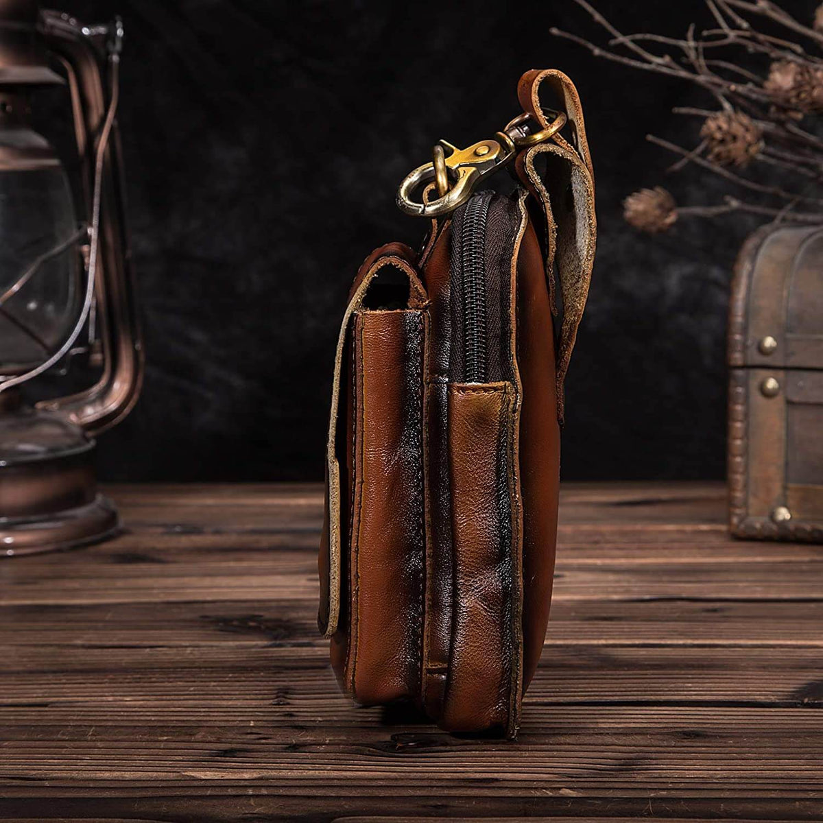 Riñonera de Cuero Genuino para Hombre con Correa Ajustable