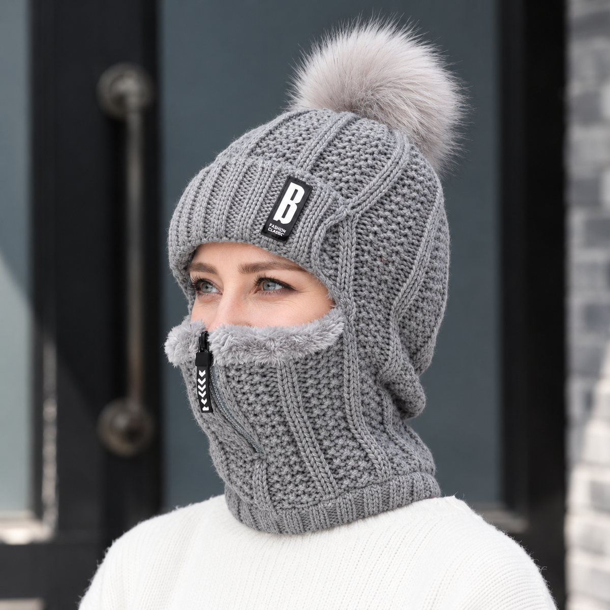 Gorro de punto para mujer con cuello integrado y pompón