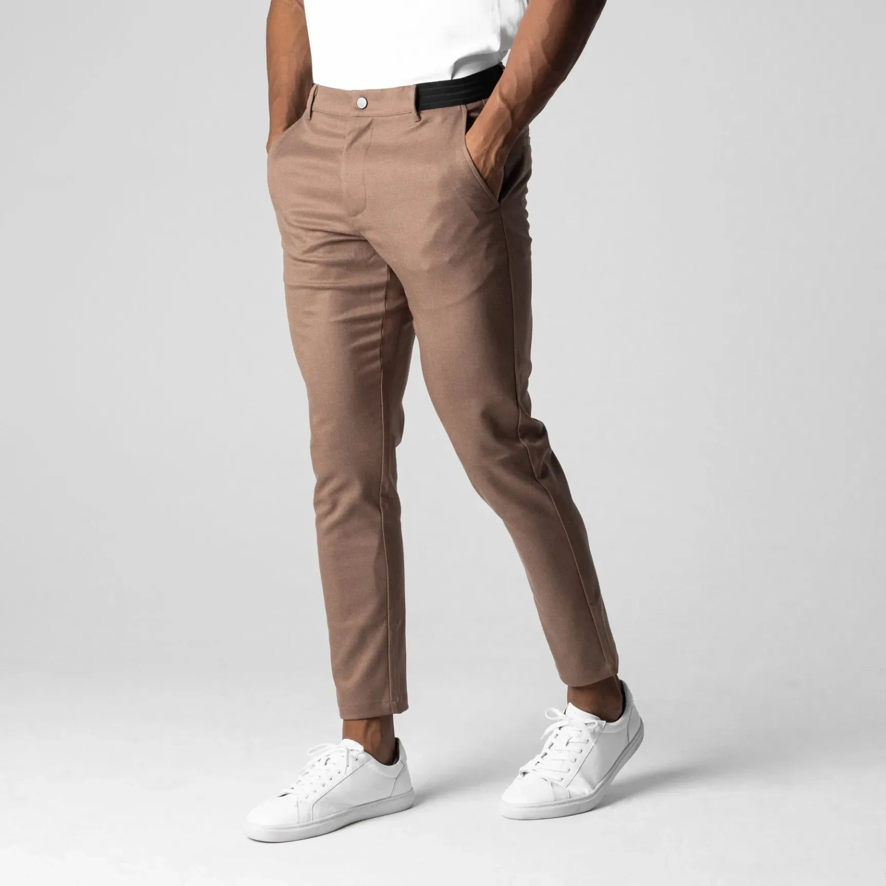 Chino Elástico Premium - Marrón