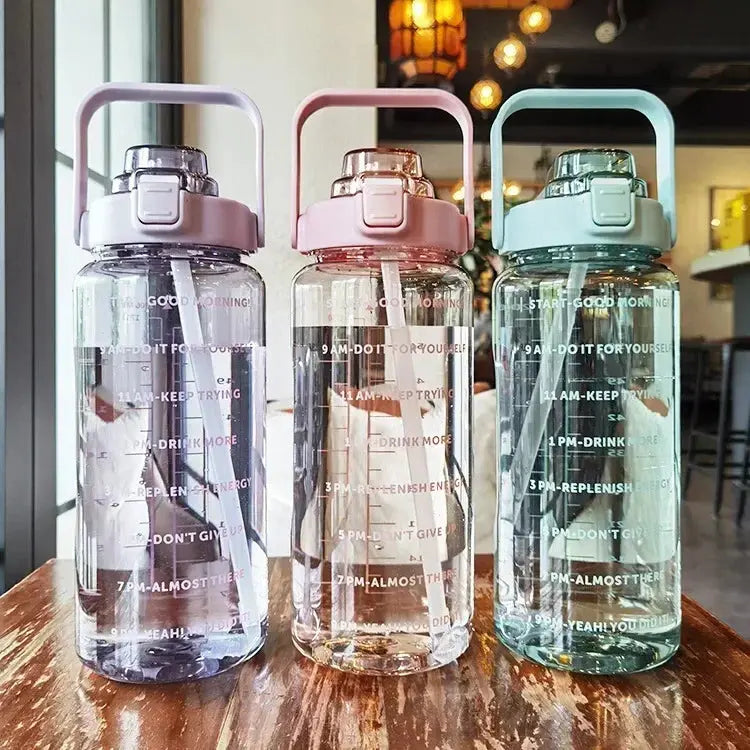 Botella de Agua de 2 L con Pajita, Asa y Marcadores Horarios para Deporte y Oficina