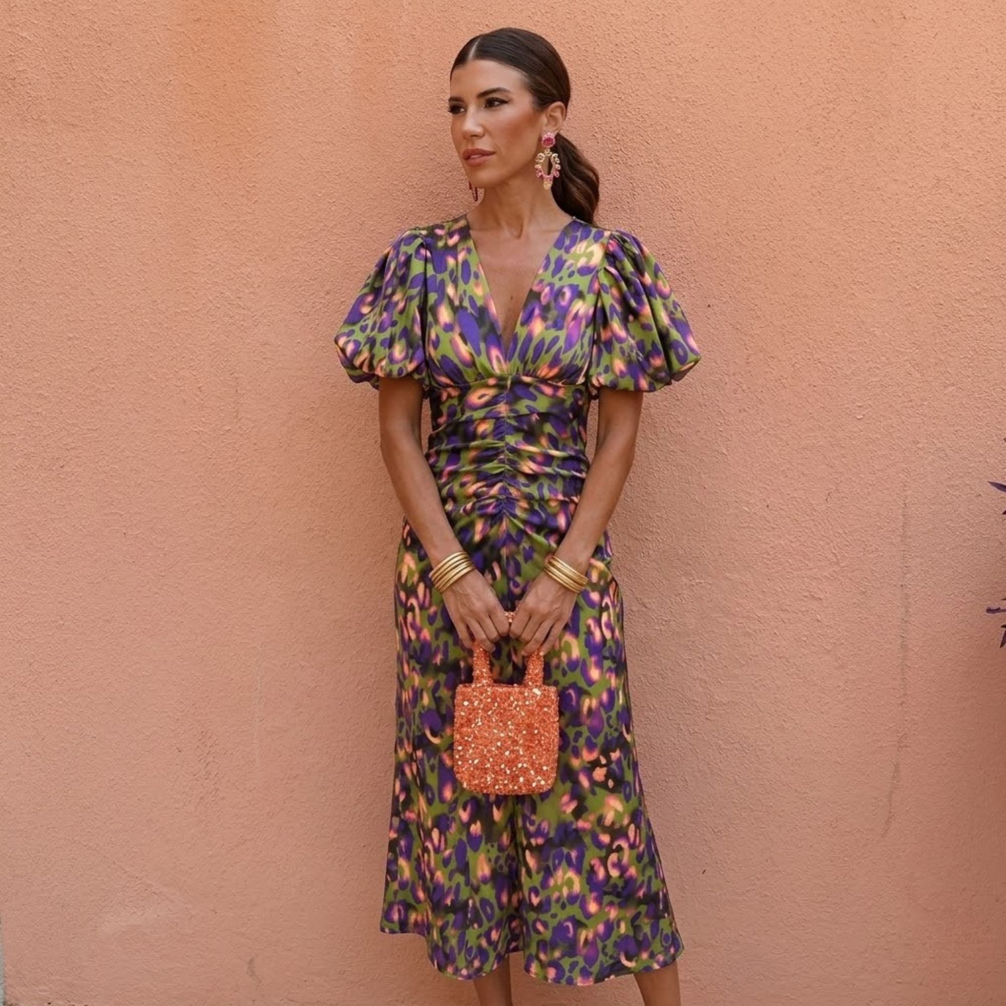 Vestido de Primavera para Mujer | Escote en V y Mangas Abullonadas