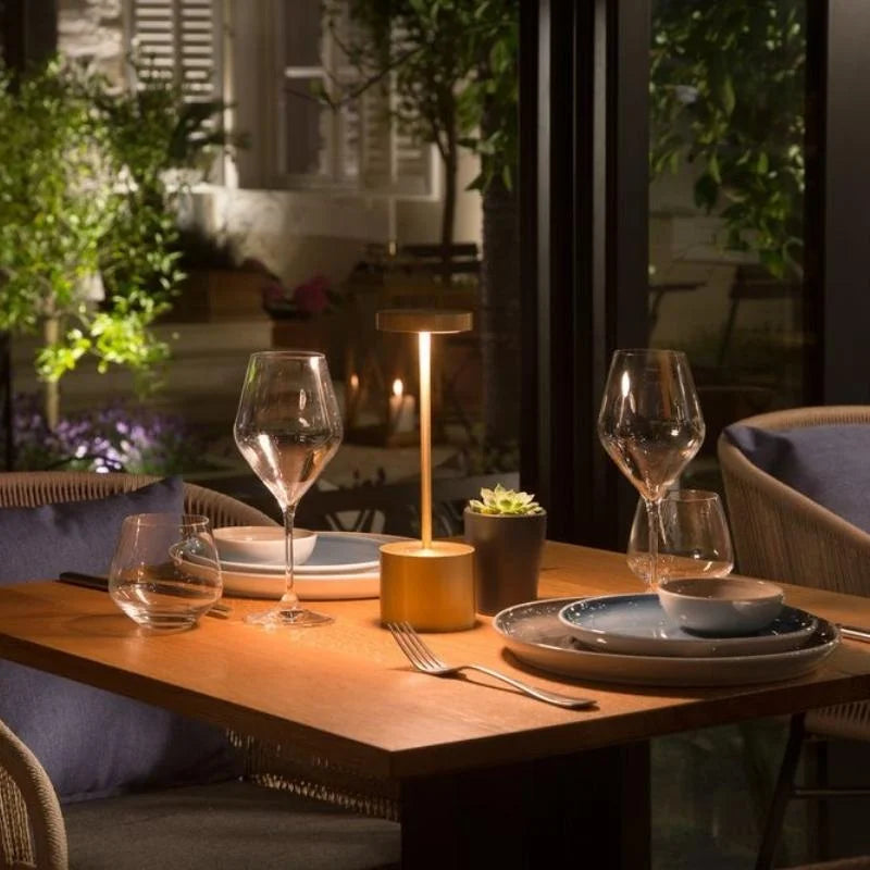 Lámpara de Mesa LED Metálica Inalámbrica
