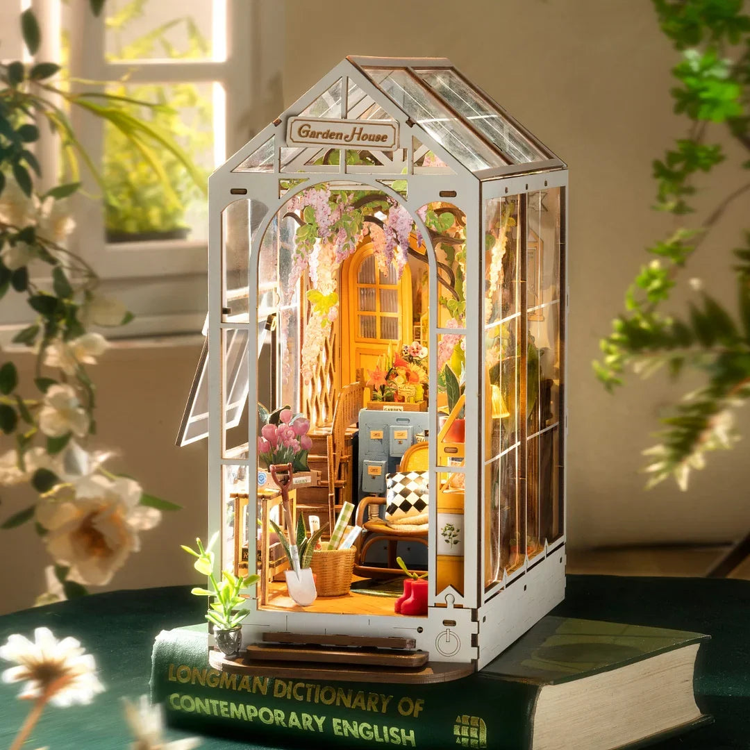Maqueta Book Nook DIY Greenhouse de 176 piezas con luz LED