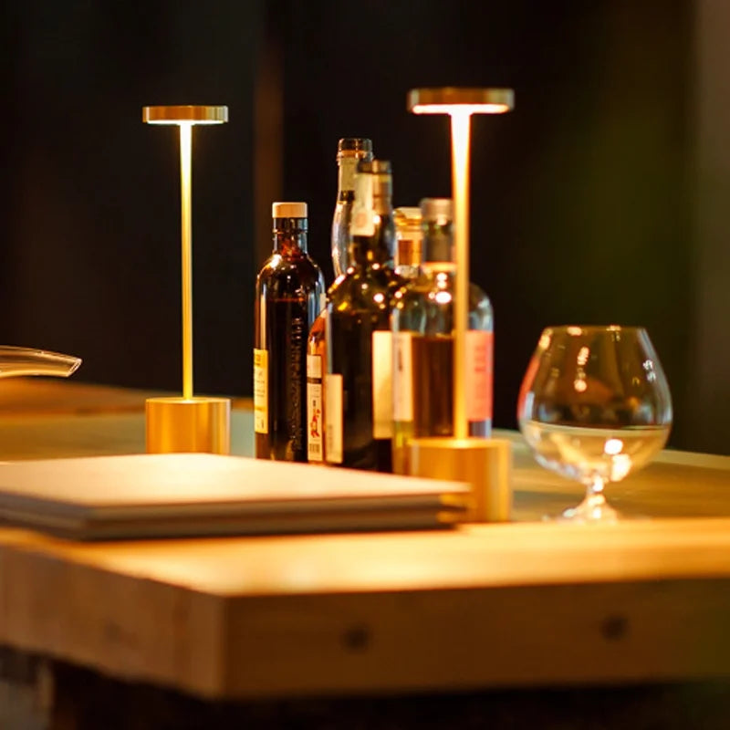 Lámpara de Mesa LED Metálica Inalámbrica