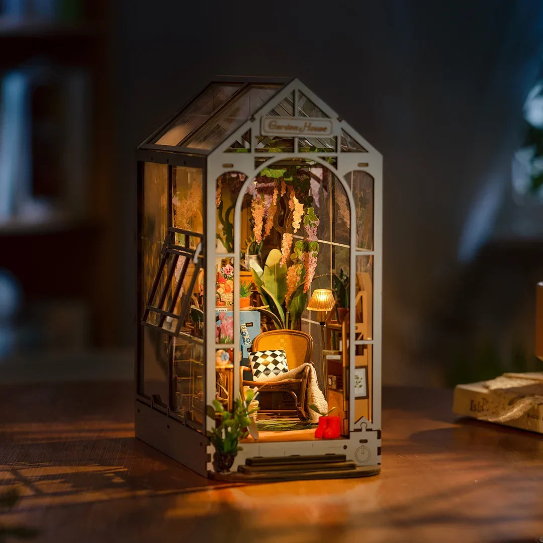 Maqueta Book Nook DIY Greenhouse de 176 piezas con luz LED