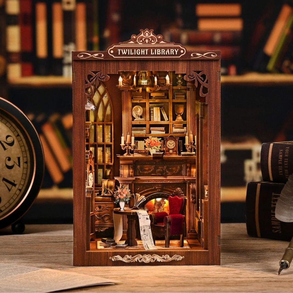 Maqueta Book Nook DIY Biblioteca al Anochecer de 194 piezas con luz LED