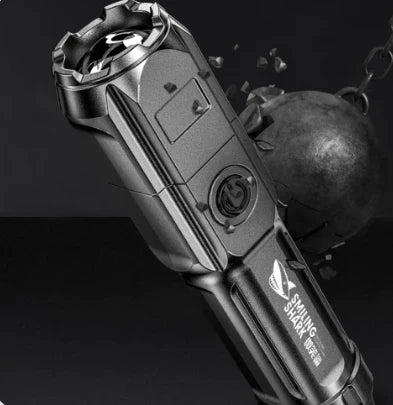 LaserMax Flash – Linterna táctica recargable de 10 000 lúmenes