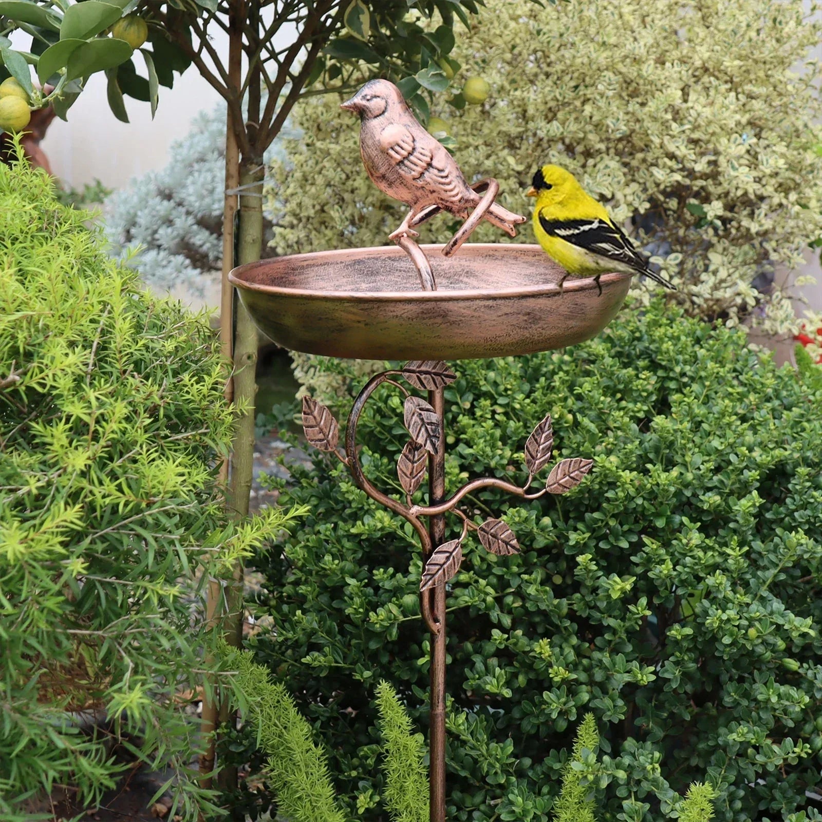 Bebedero decorativo para pájaros de jardín