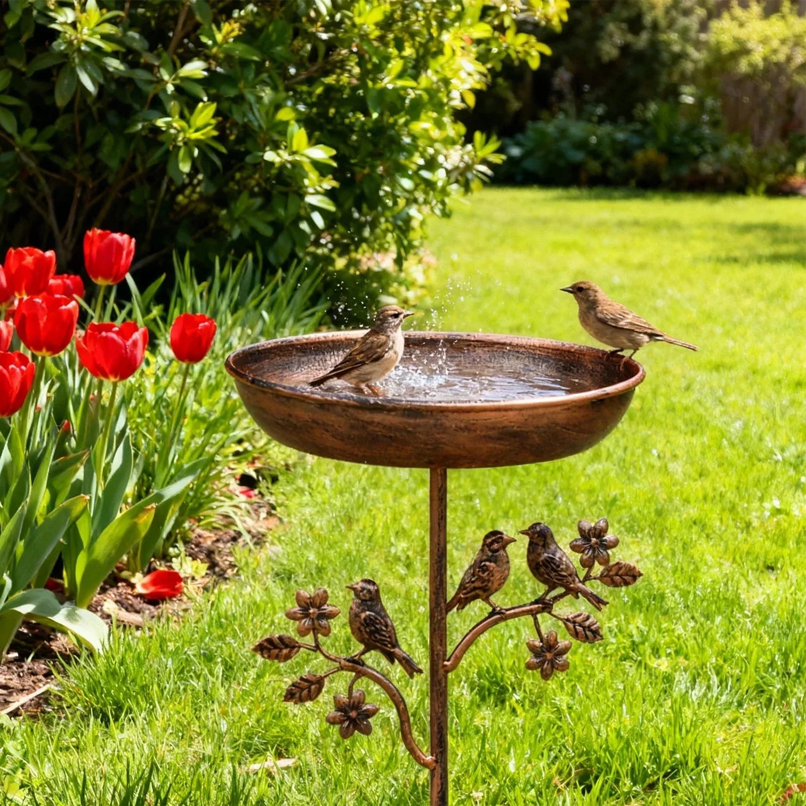 Bebedero decorativo para pájaros de jardín