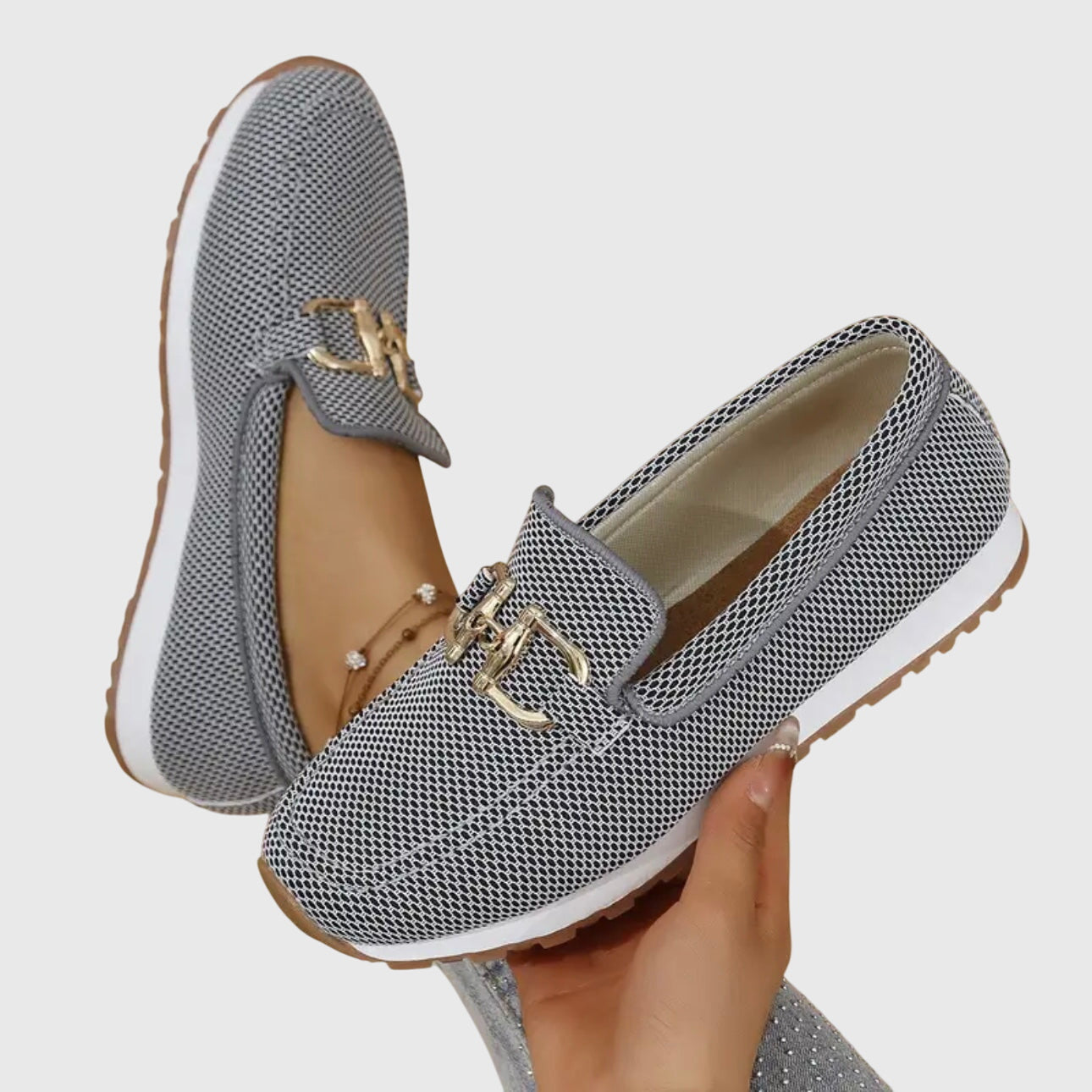 Mocassins orthopédiques pour femme avec boucle dorée et semelle rembourrée