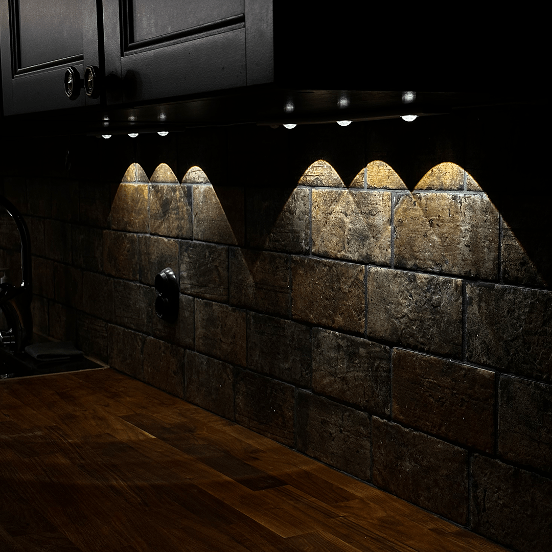 Nora | Lámpara LED Inalámbrica con Sensor de Movimiento