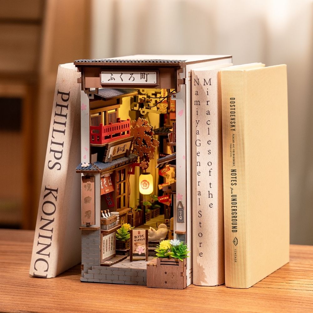 Maqueta Book Nook DIY Sakura Wine Alley de 249 piezas con luz LED