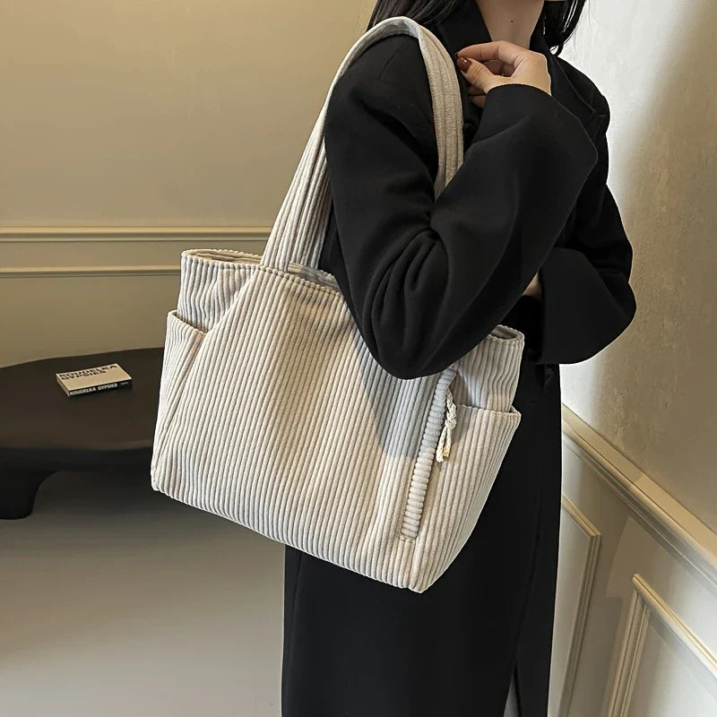 Bolso Urbano Zareli™ – Elegancia, comodidad y diseño inteligente para tu día a día